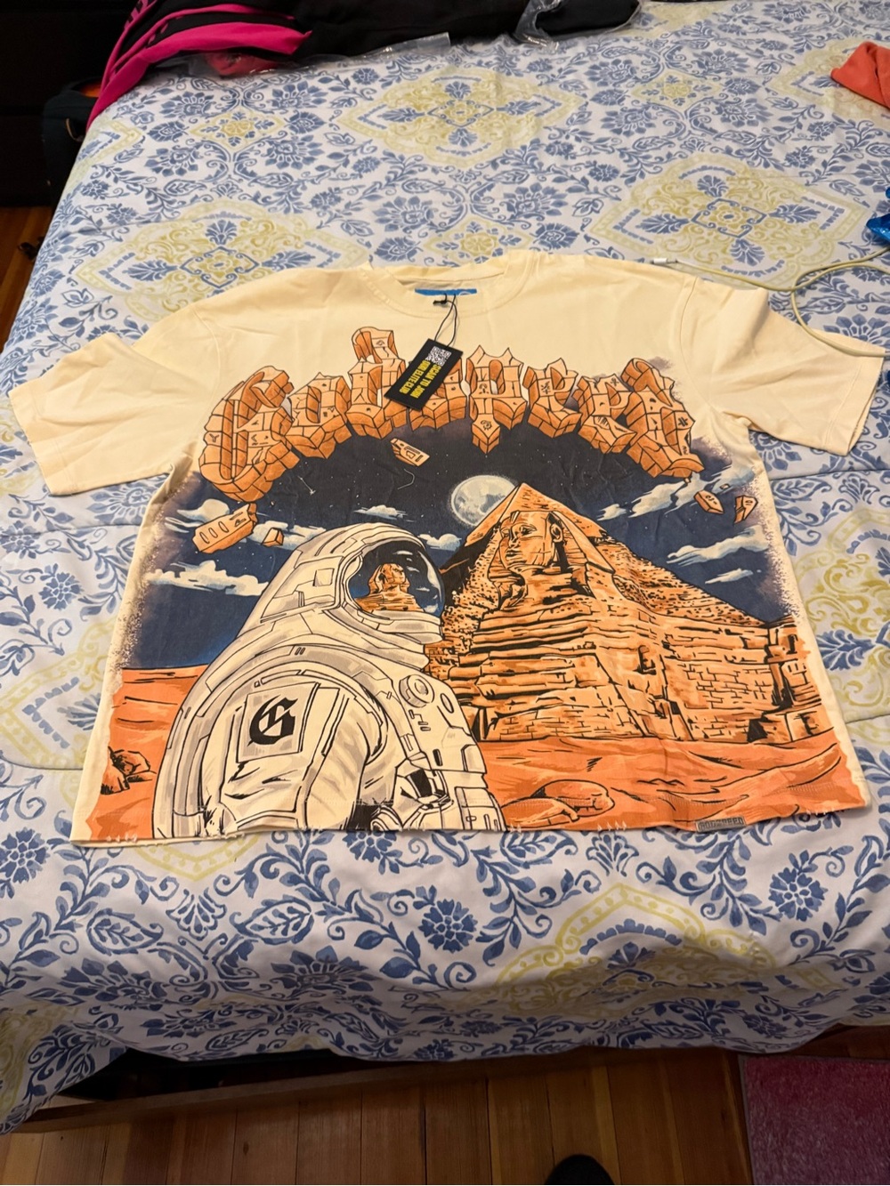 Godspeed Sphinx Guardian Cream Men’s T Shirt Size M